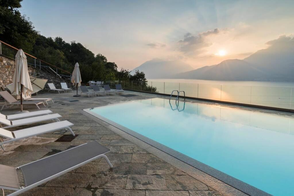 Beautiful Poolside And Stunning Lake View Gardenia ベッラーノ エクステリア 写真